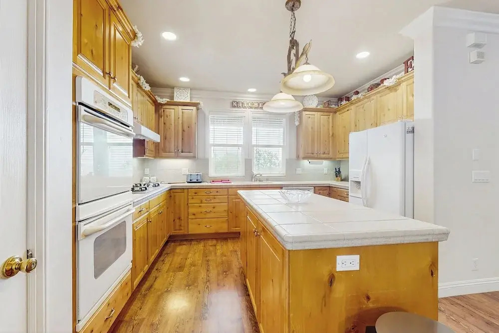 4BR Relaxing Home w/ Sing, Games & Ping-pong