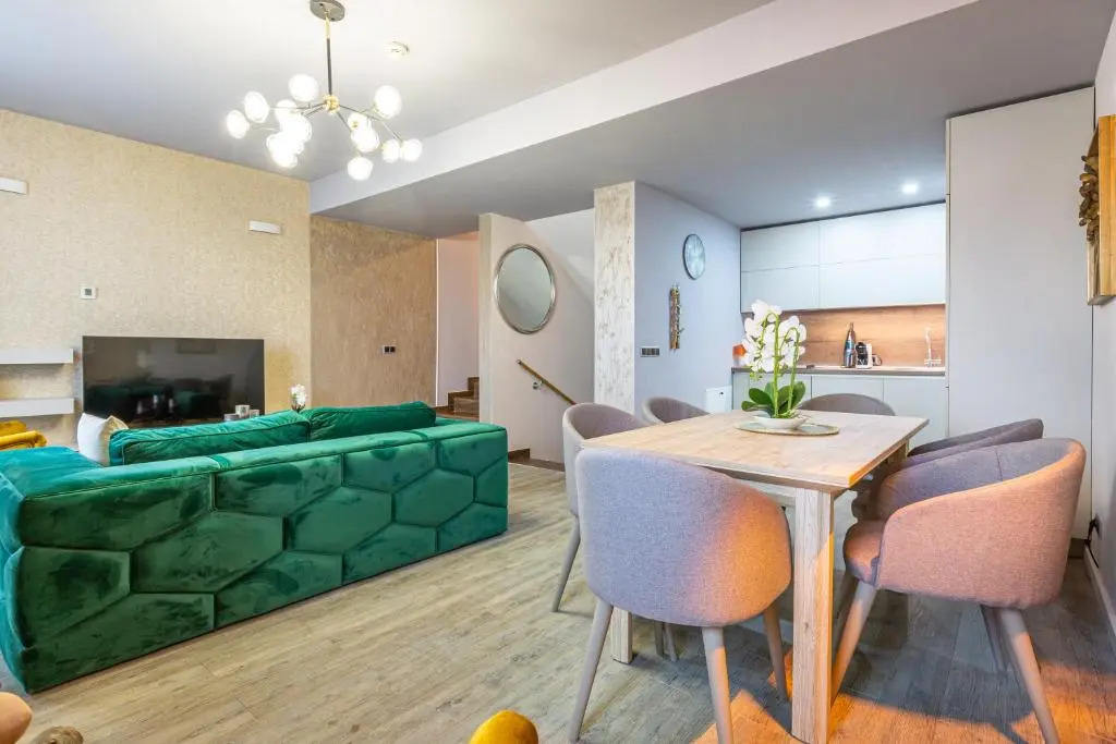 Kron luxury 2 Bedroom Apartment in Silver Mountain