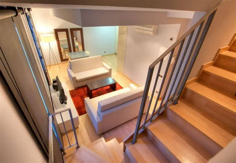 Tamarit Apartments