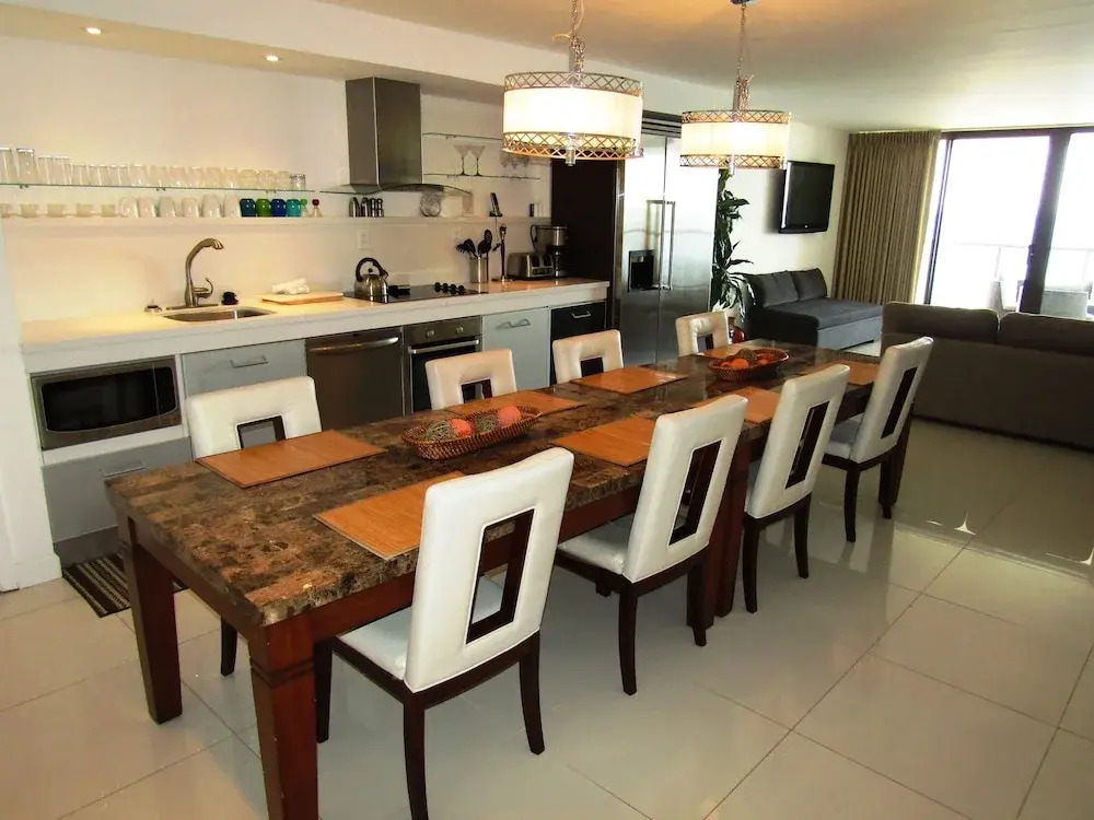 Club Regency at Regency Towers
