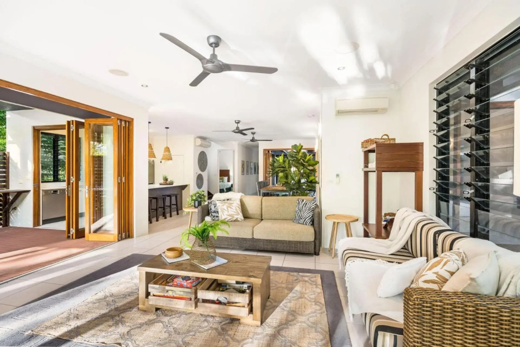 Belle Escapes Havenly Luxury Villa Palm Cove