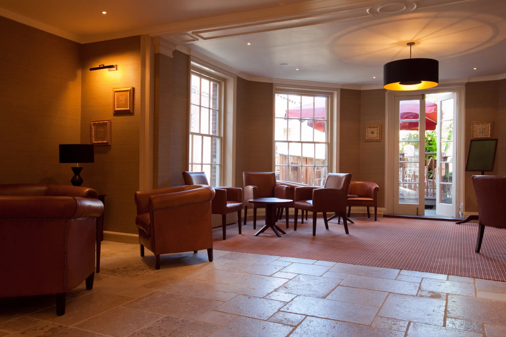 Uno Hotel Rose and Crown Tonbridge