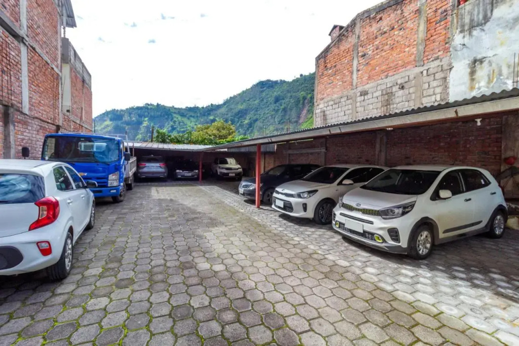 Hostal Rossy