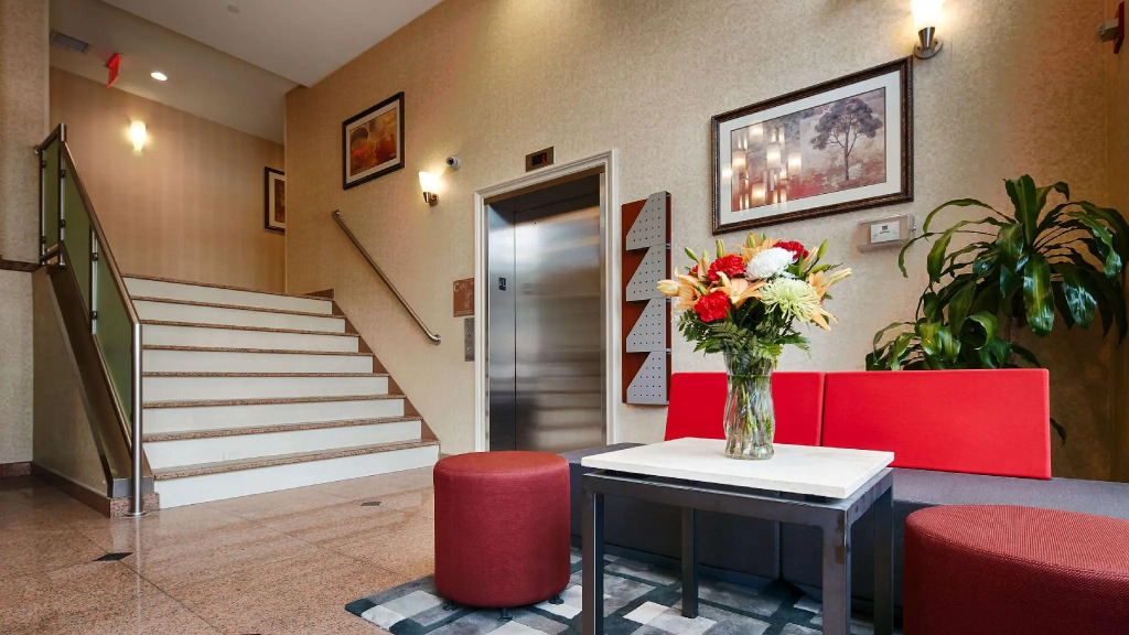 Best Western PLUS Arena Hotel