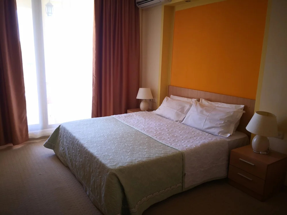 Paradise Gardens & Dunes Hotel