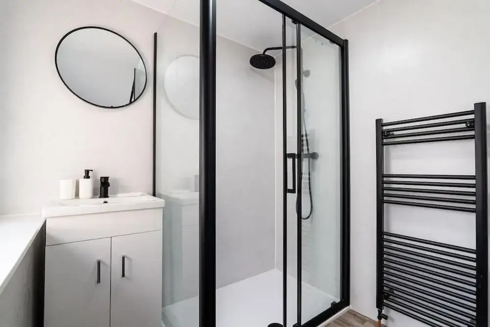2 Bedroom House-free Parking