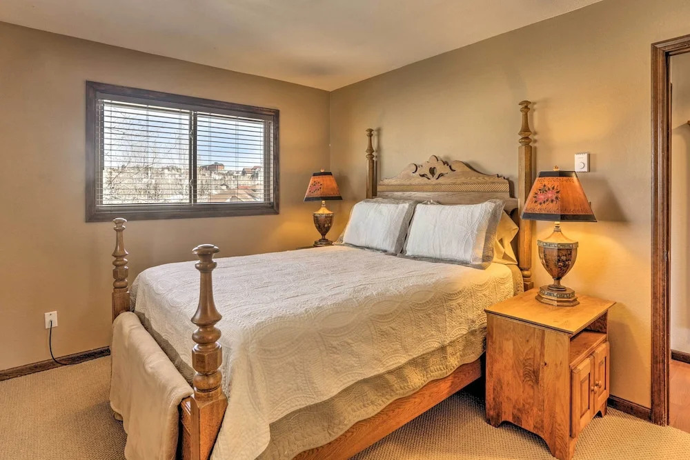 Steamboat Sanctuary w/ Free Shuttle - 1 Mi to Ski