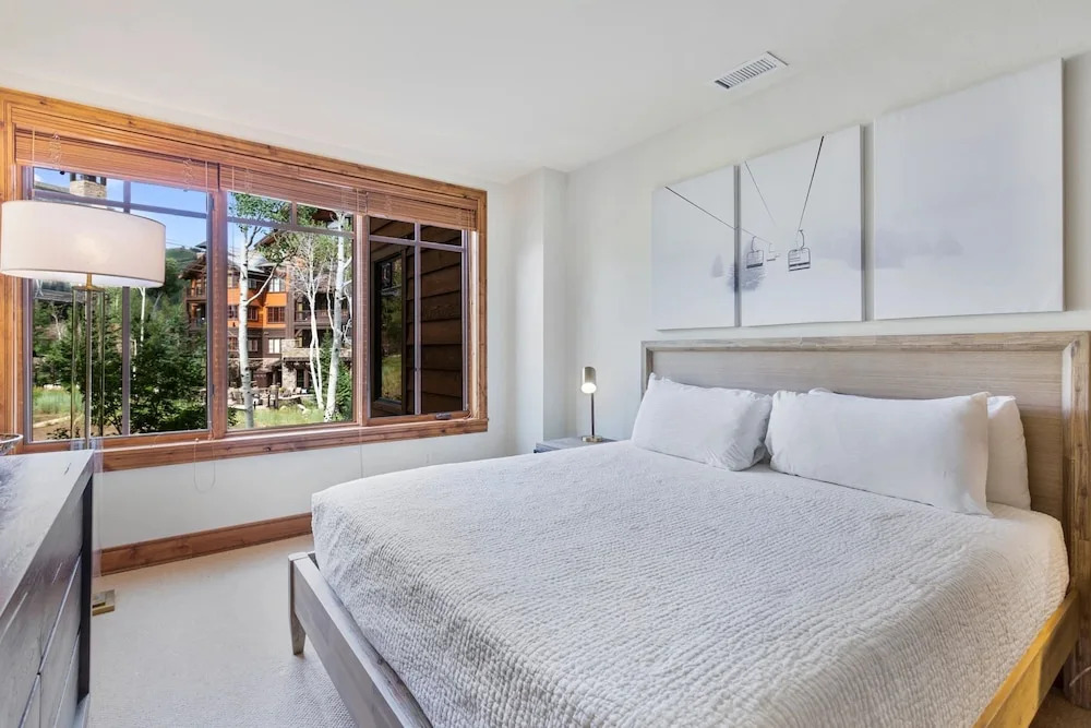 Shooting Star Lodge at Deer Valley Resort - Three Bedroom Residence #206 3 Condo