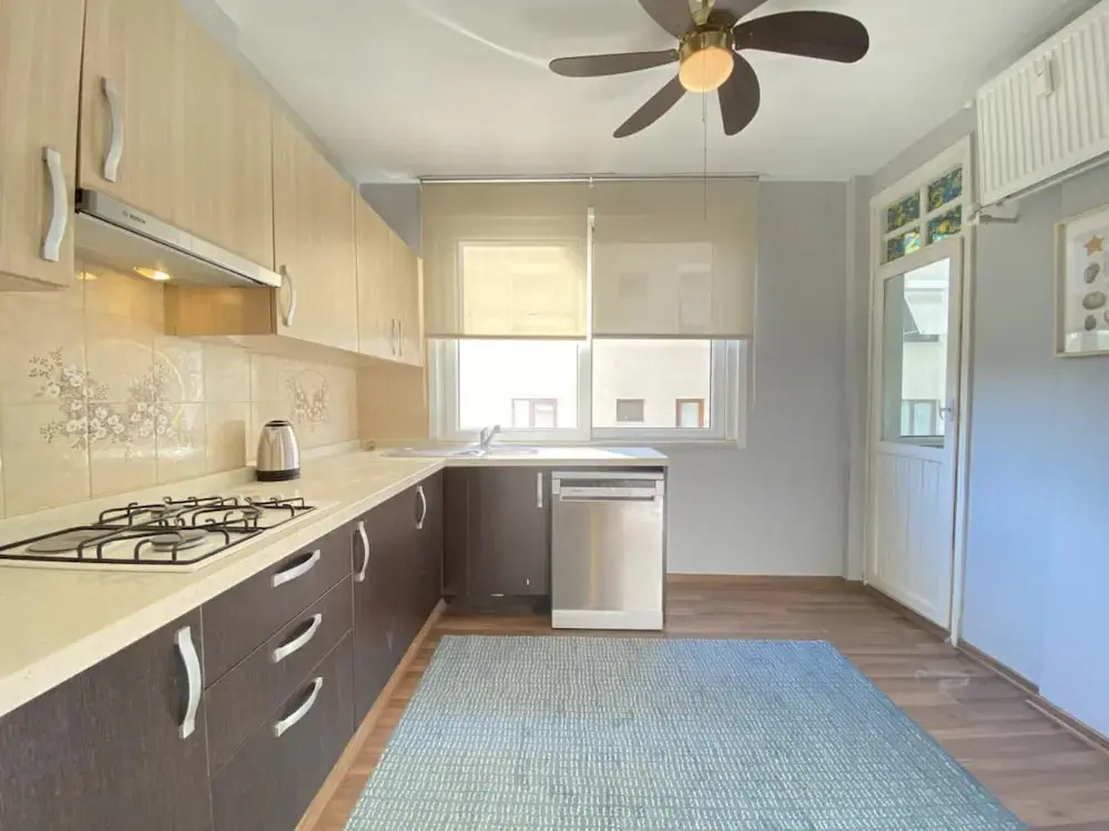 Missafir Sleek Flat With Balcony on Bagdat Street