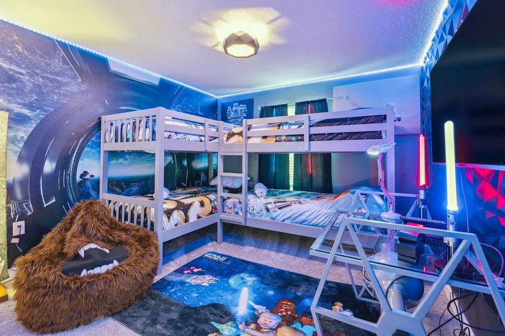 Family Retreat near Disney with Pool & Hot Tub! by RedAwning