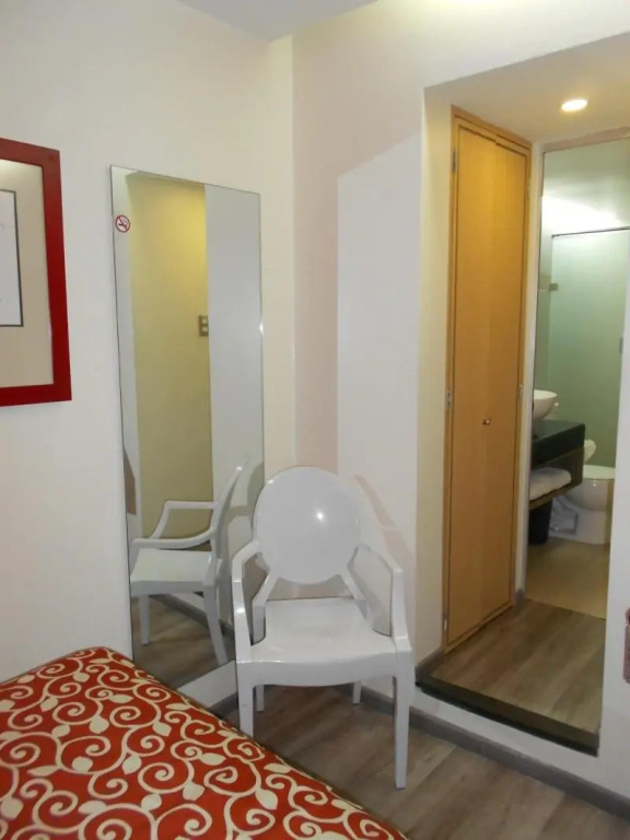 Hotel Dharma