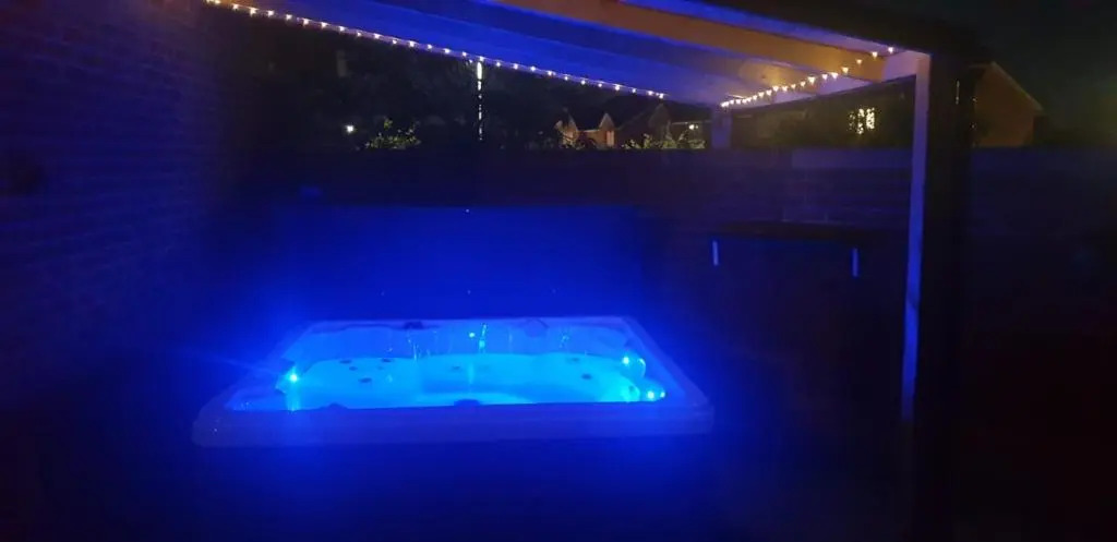 Romantic Break for 2 with Hot Tub
