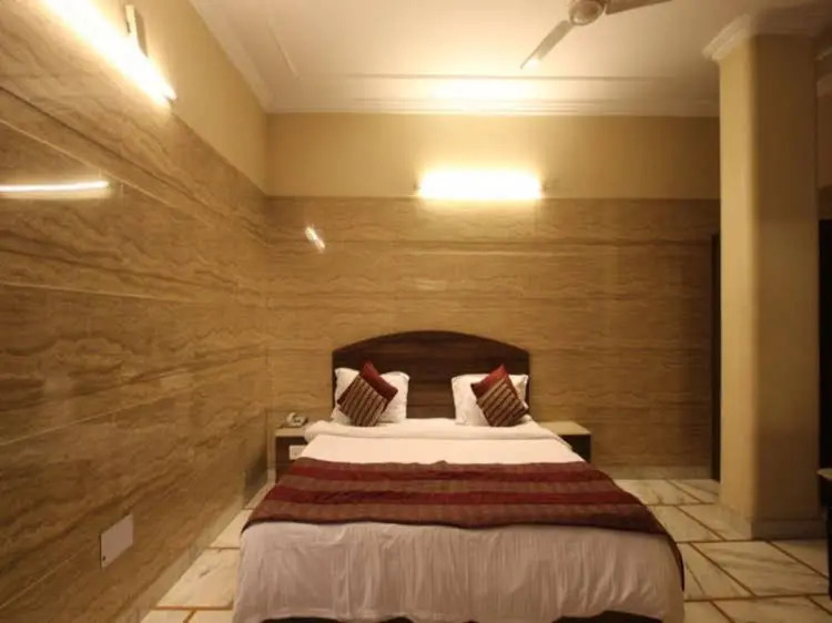 Hotel Bill Palace