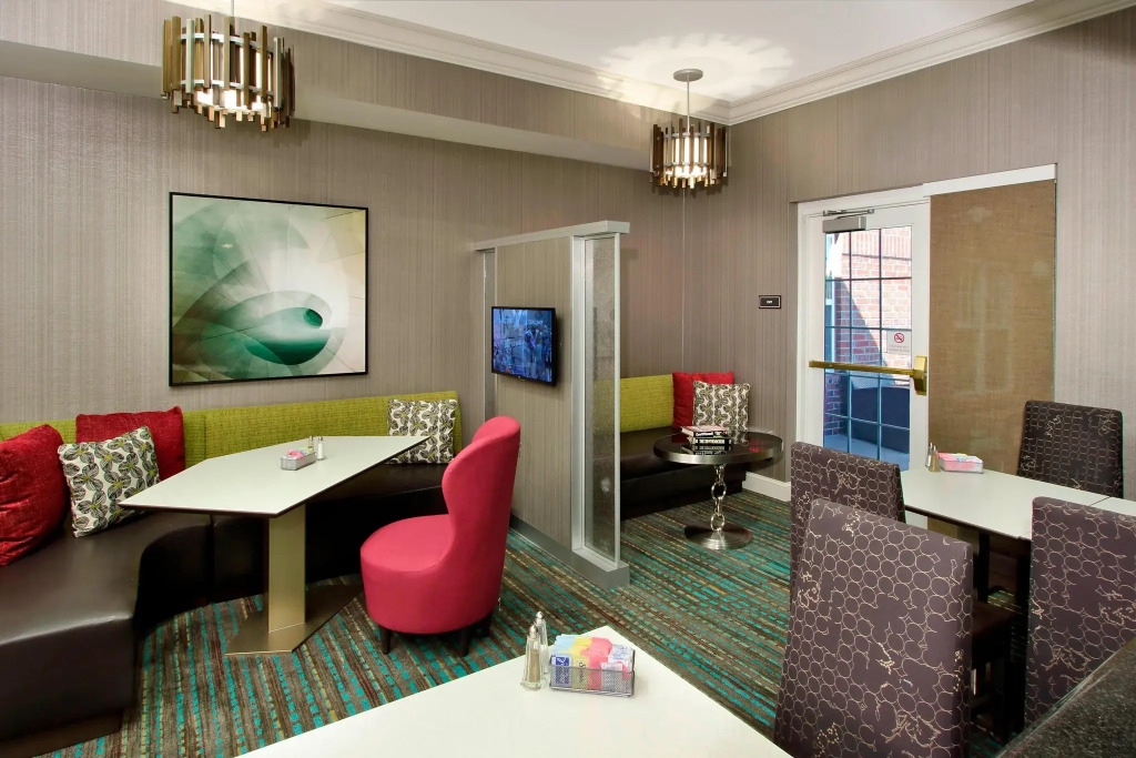 Hampton Inn & Suites Colorado Springs-Air Force Academy/I-25 North