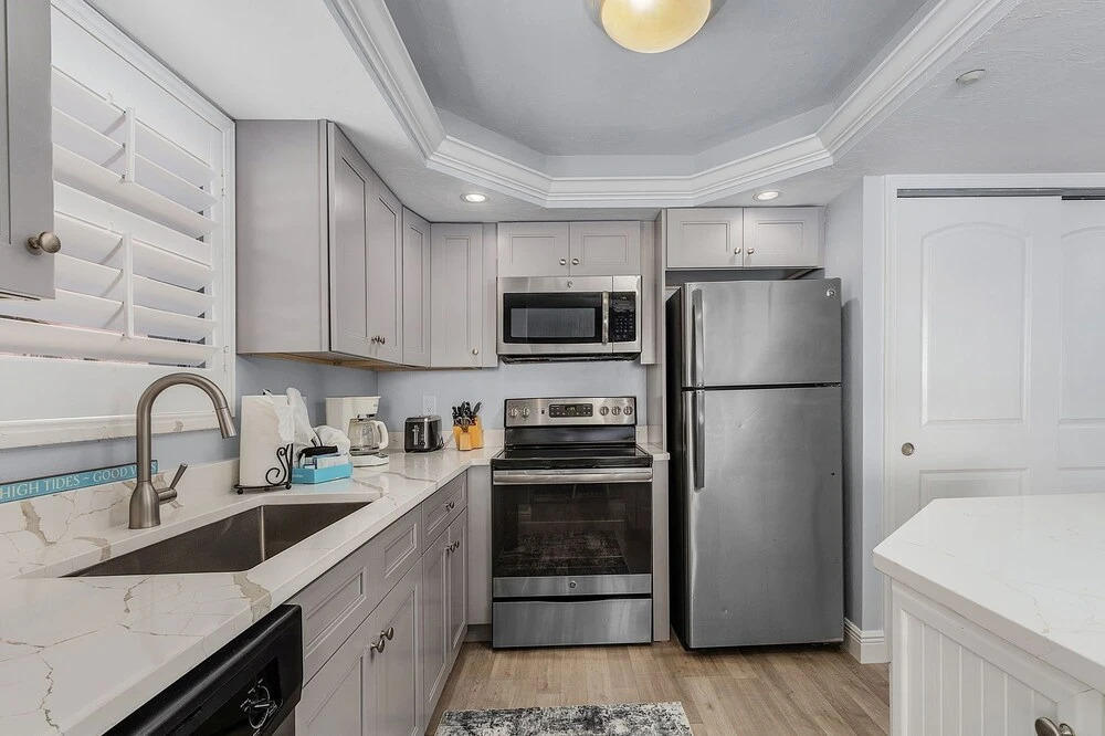 Beach Villas # 106 - Bogo24 2 Bedroom Condo by RedAwning