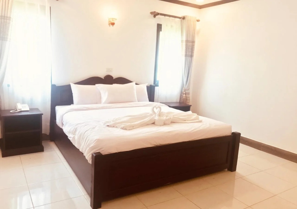 Khung City Hotel