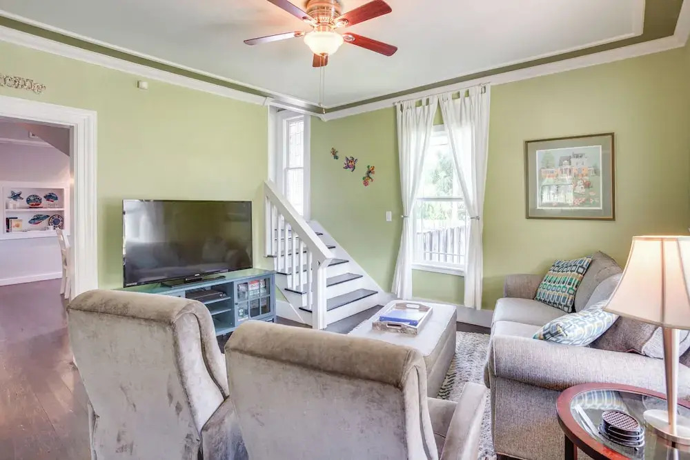 < 1 Mi to Downtown Fort Myers: Tranquil Retreat