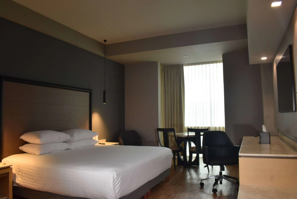 Ramada by Wyndham Mexico City Santa Fe