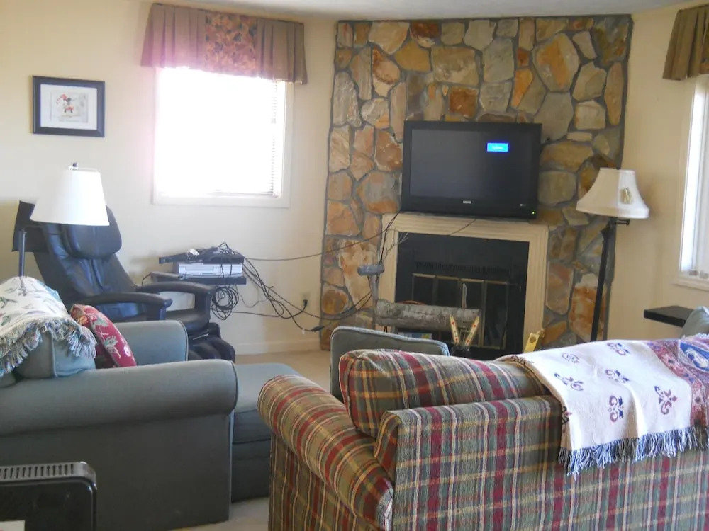 Sugar Ski & Country Club Unit 631 Silver