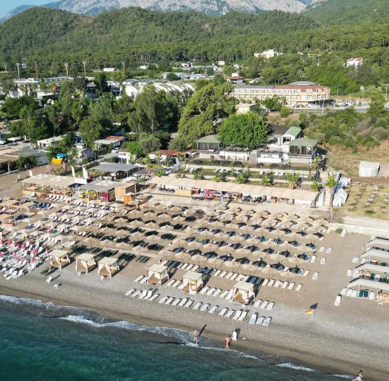 Sandhill Hotel