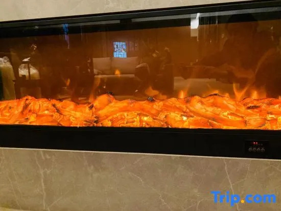 Ruiting Zhixuan Hotel