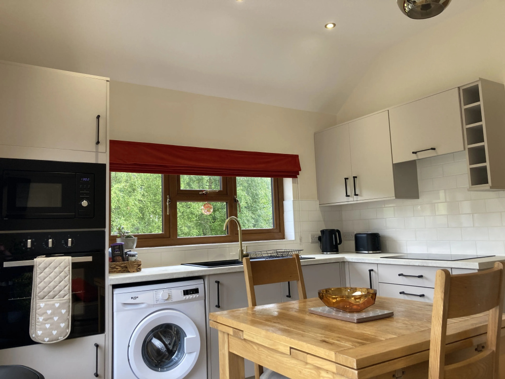 1 Bedroomed Detached Holiday Retreat Pant