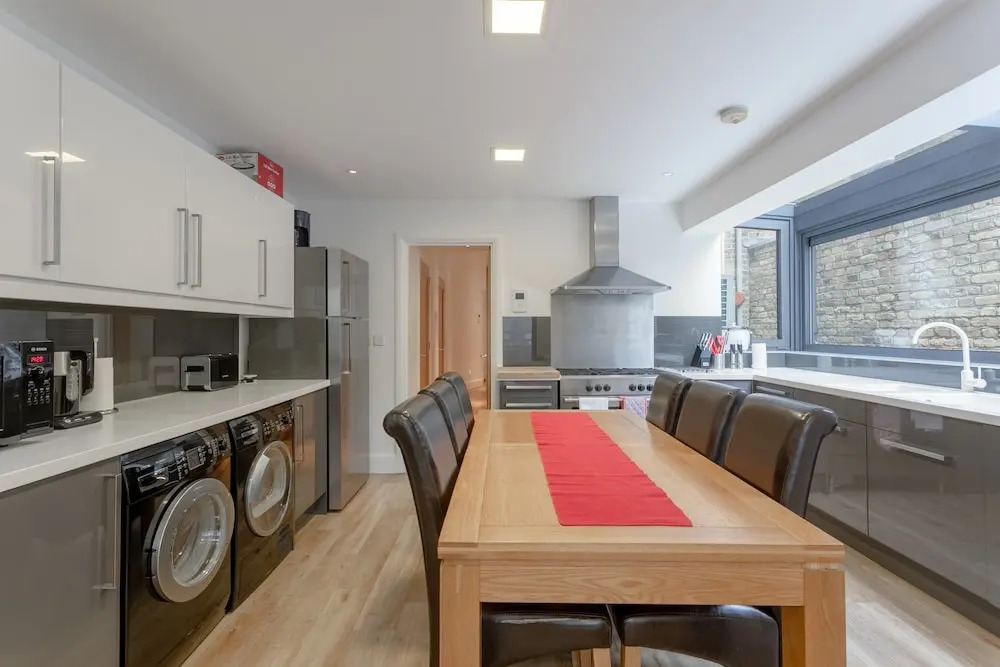 Luxury 2 Bedroom London Apartment