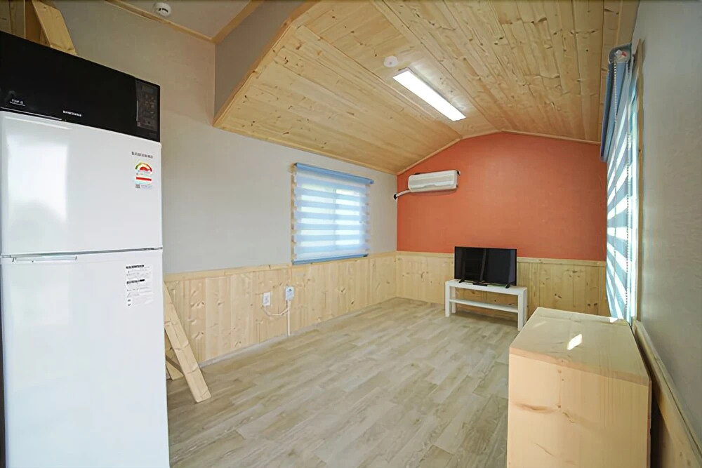 Cheongsando Sunset Pension