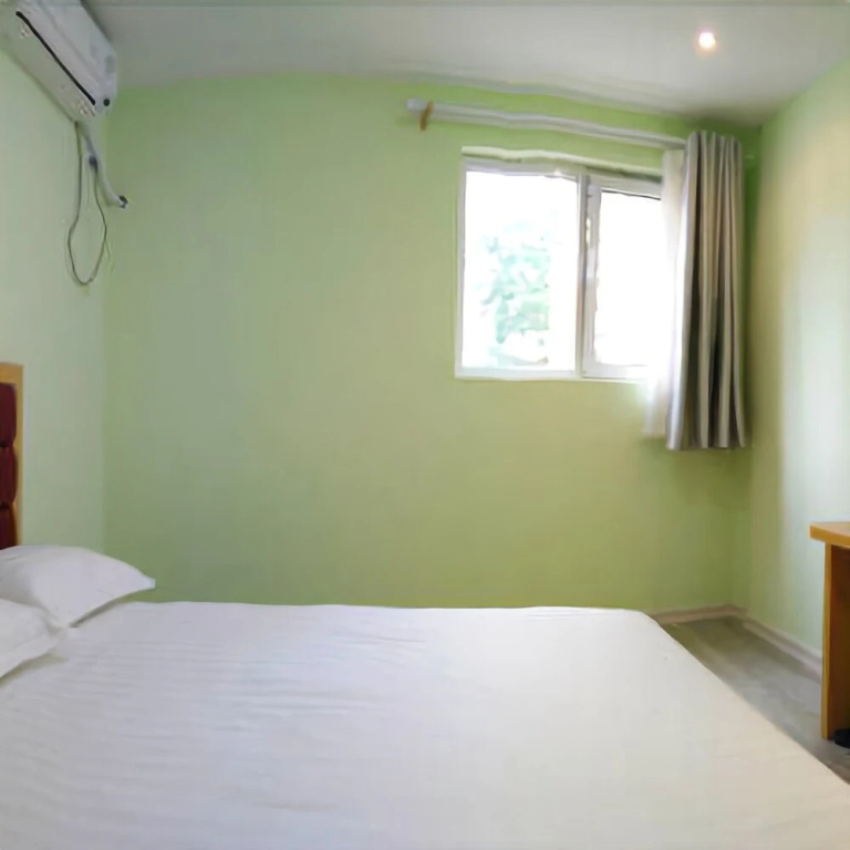 Starway Hotel Qingdao Middle Xianggang Road