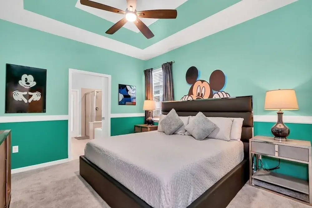 3417lw · Brand New 7 Bedroom With Pool /spa/ Themed, Close