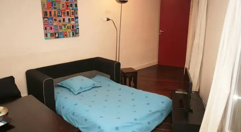 Spacious République 1 Bedroom (409)