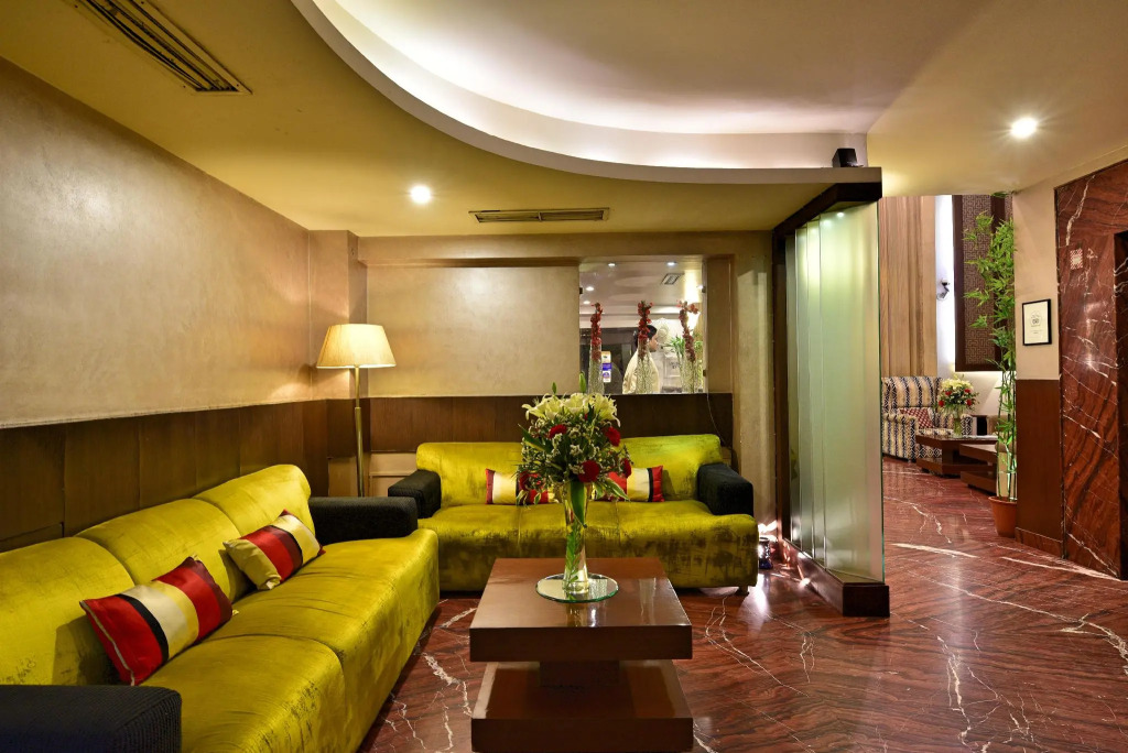 Hotel Surya Plaza