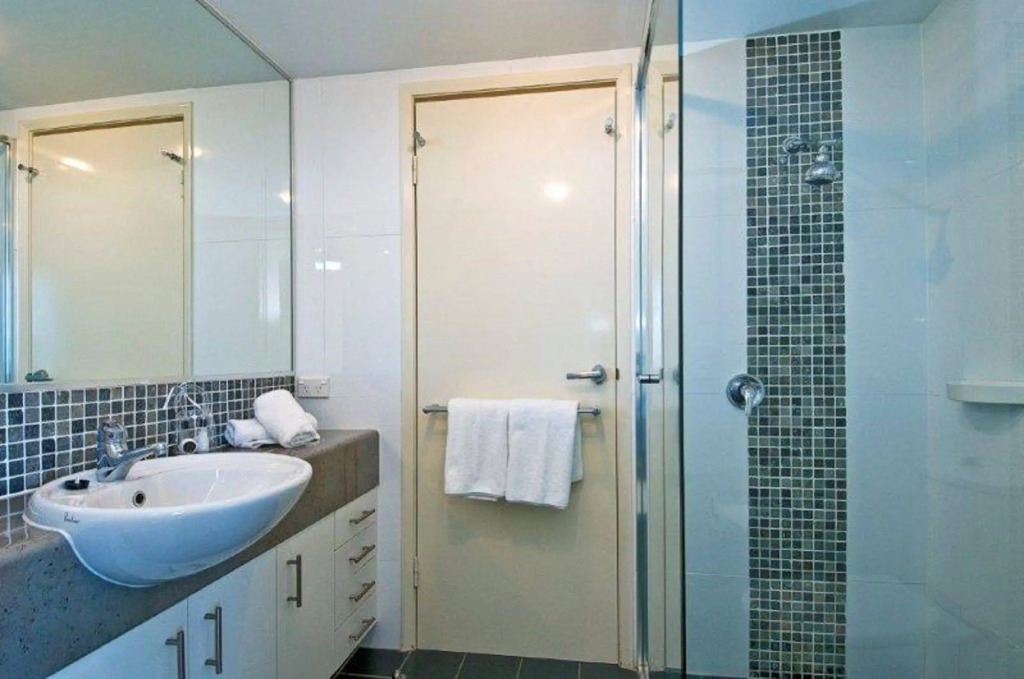 Aqualine Apartments On The Broadwater