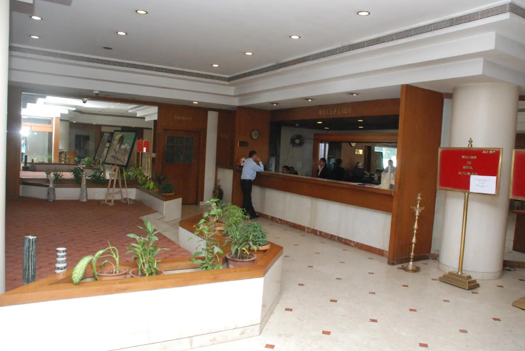 Hotel Rang Sharda