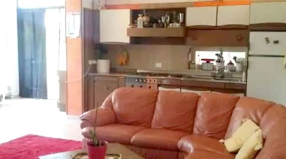 House with 2 Bedrooms in Itri , with Furnished Terrace - 12 Km From the Beach