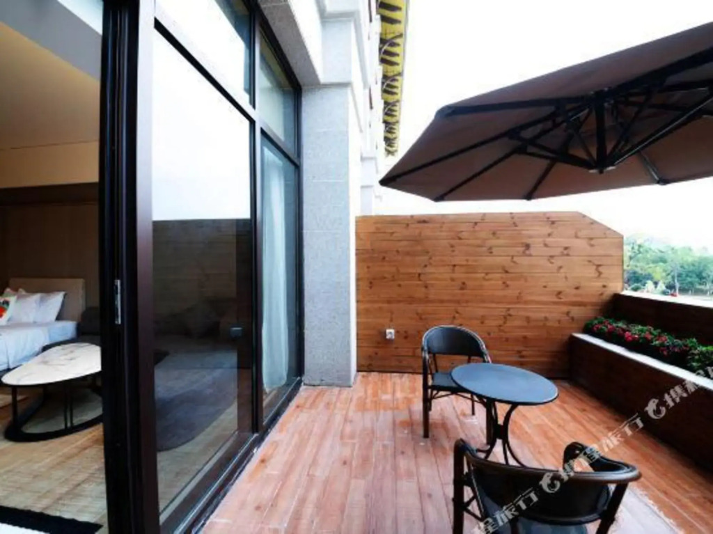 Yulin Jolie Vue Bontique Hotel（Kra Bay and Garden Expo Garden）