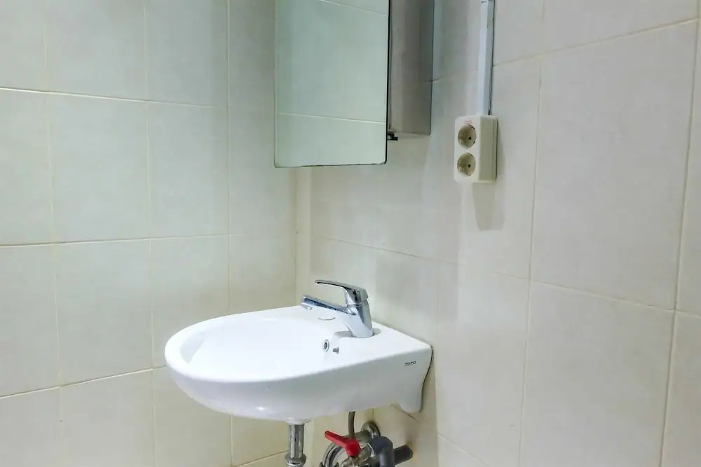 Strategic Location 2 Bedroom Sudirman Park By Travelio