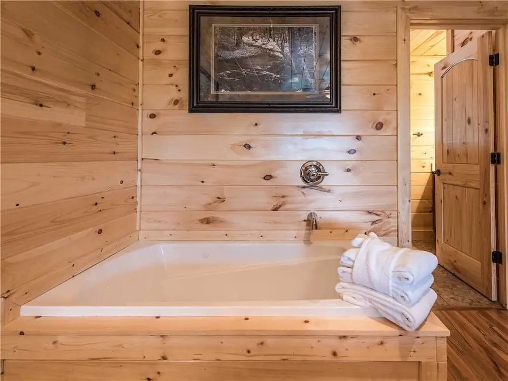 Smoky Mountain Dream - Five Bedroom Cabin