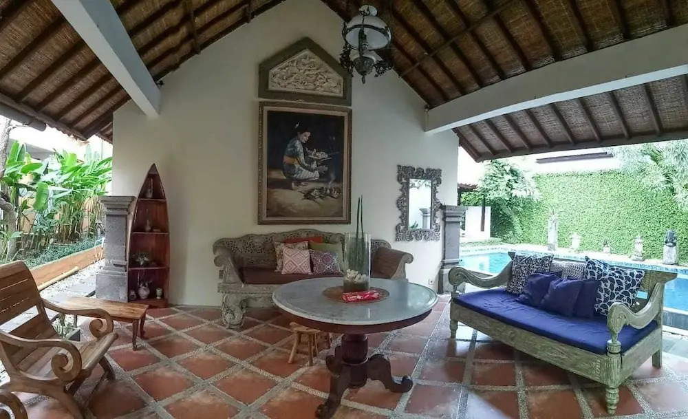 Village Indah Villas