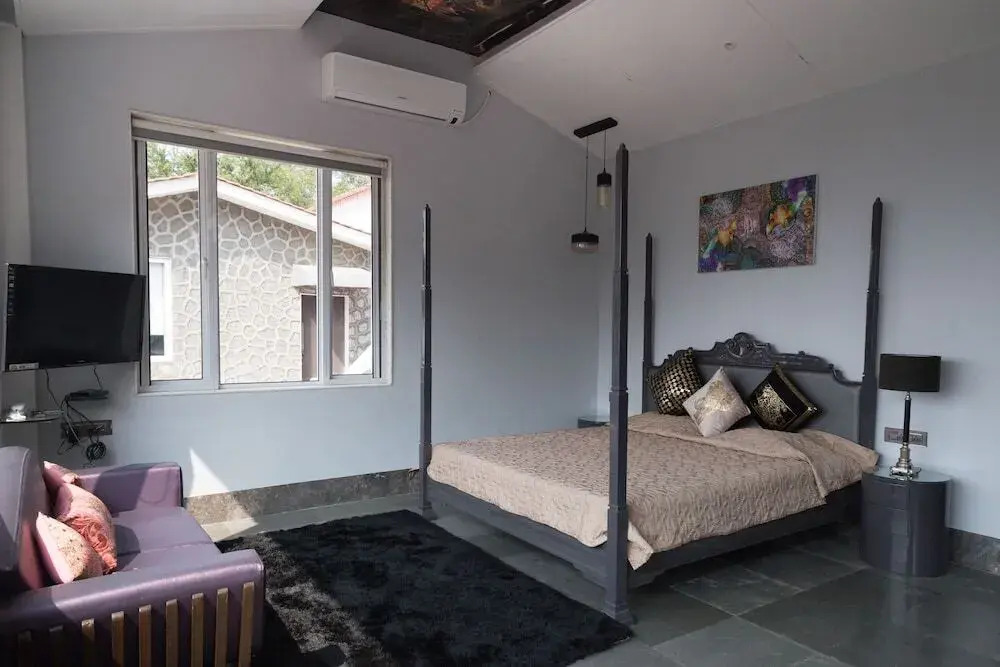 LXR Chalets