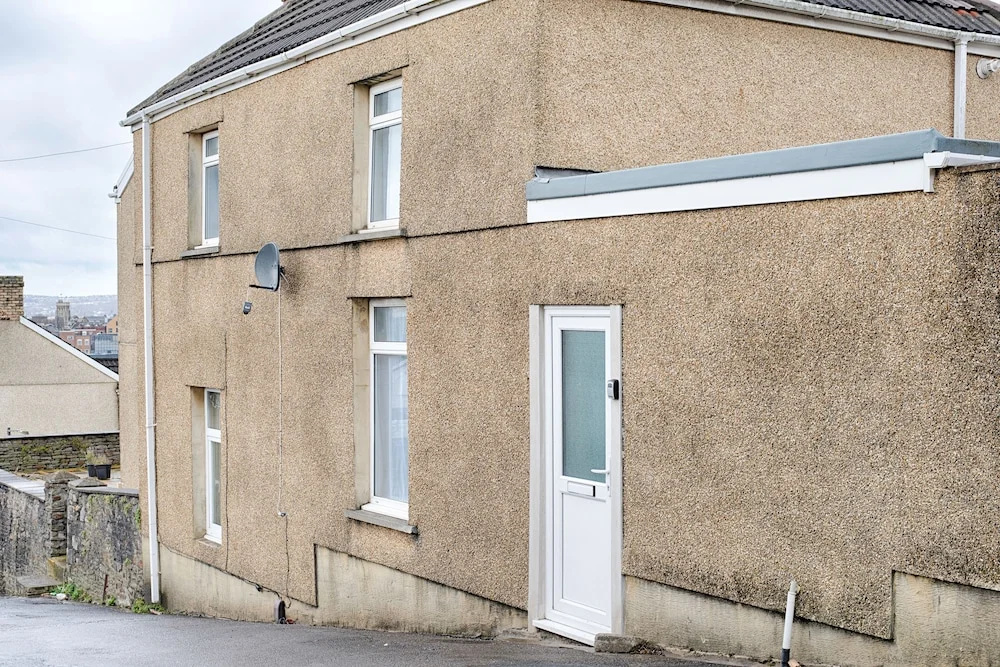 Perfect Swansea Base for Families & Friends