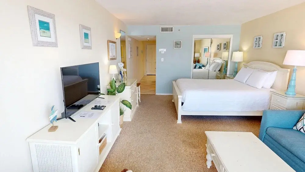 Islander Beach Resort 303 Condo by RedAwning