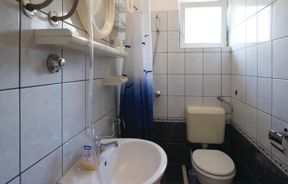 Nice Home in Rukavac With Wifi and 4 Bedrooms