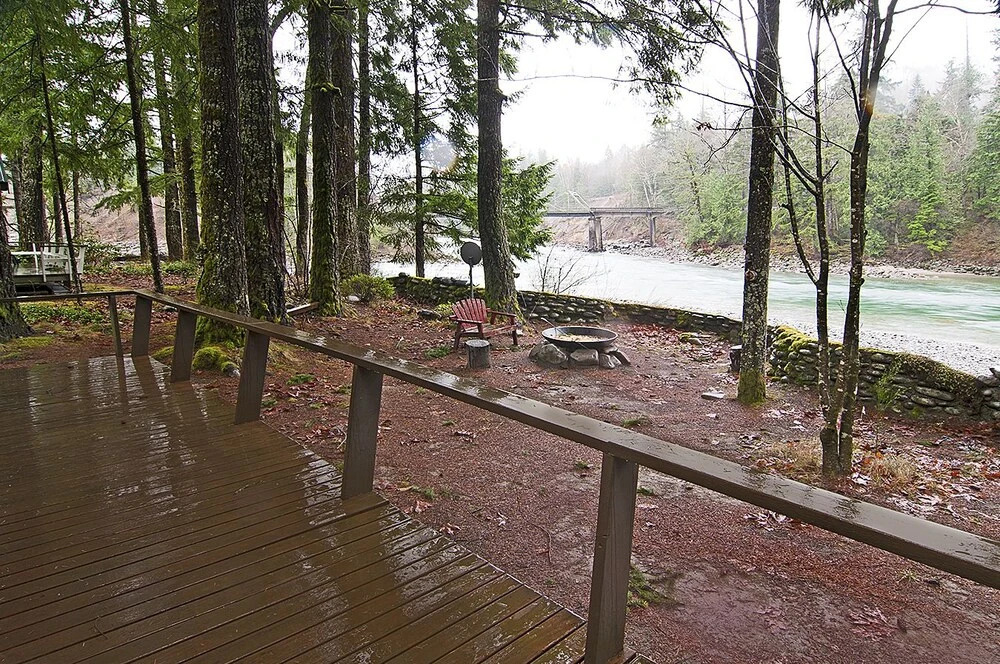 Wild Sky Escape - One Bedroom Cabin with Hot Tub