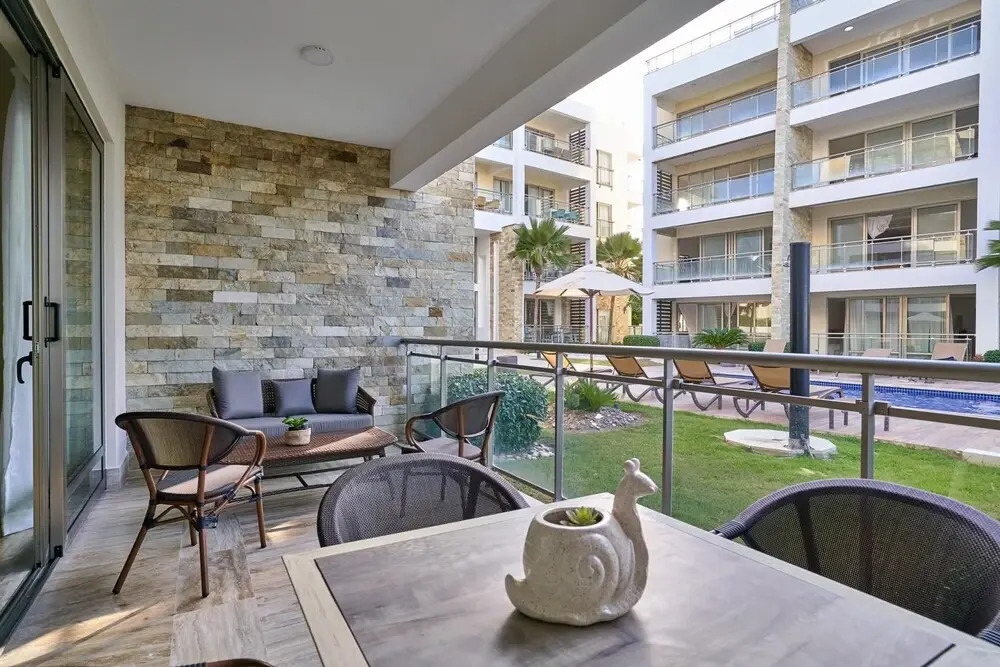 Luxury Beach Condo With Pool View Bh-102