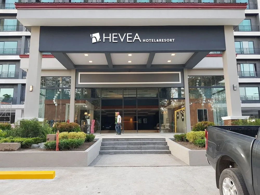 Sunday Hevea Hotel and Resort