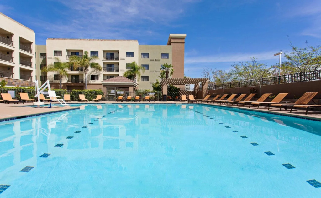 Courtyard by Marriott San Diego Central