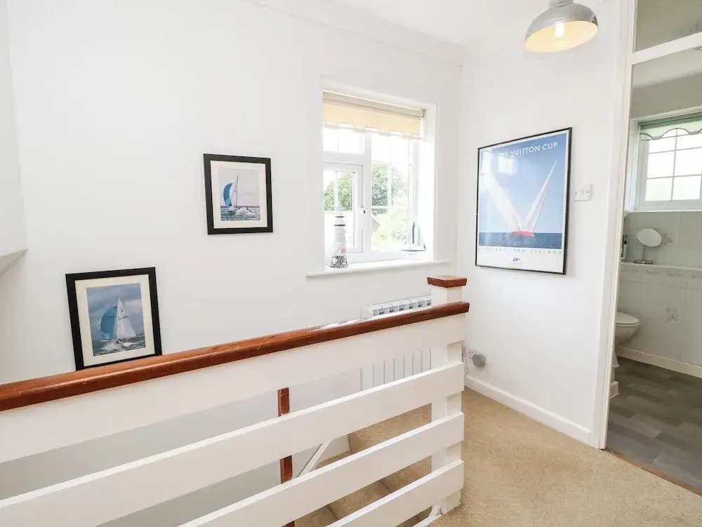 1 Westwood Close