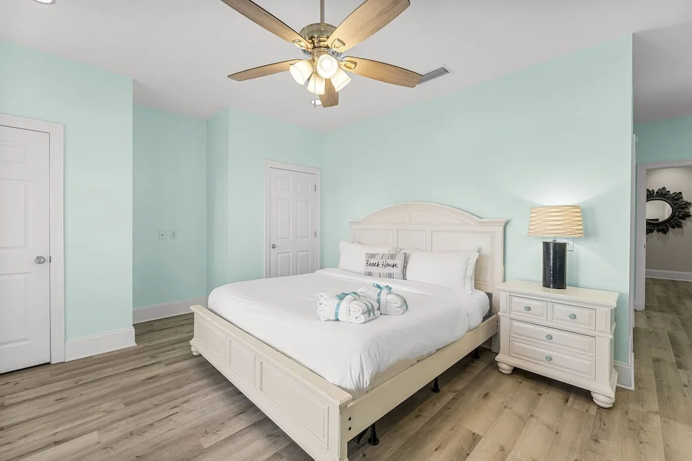 Spectacular Gulf Views w/ Private Pool! Remarkable 3BR 3.5ba Bedding for 12!