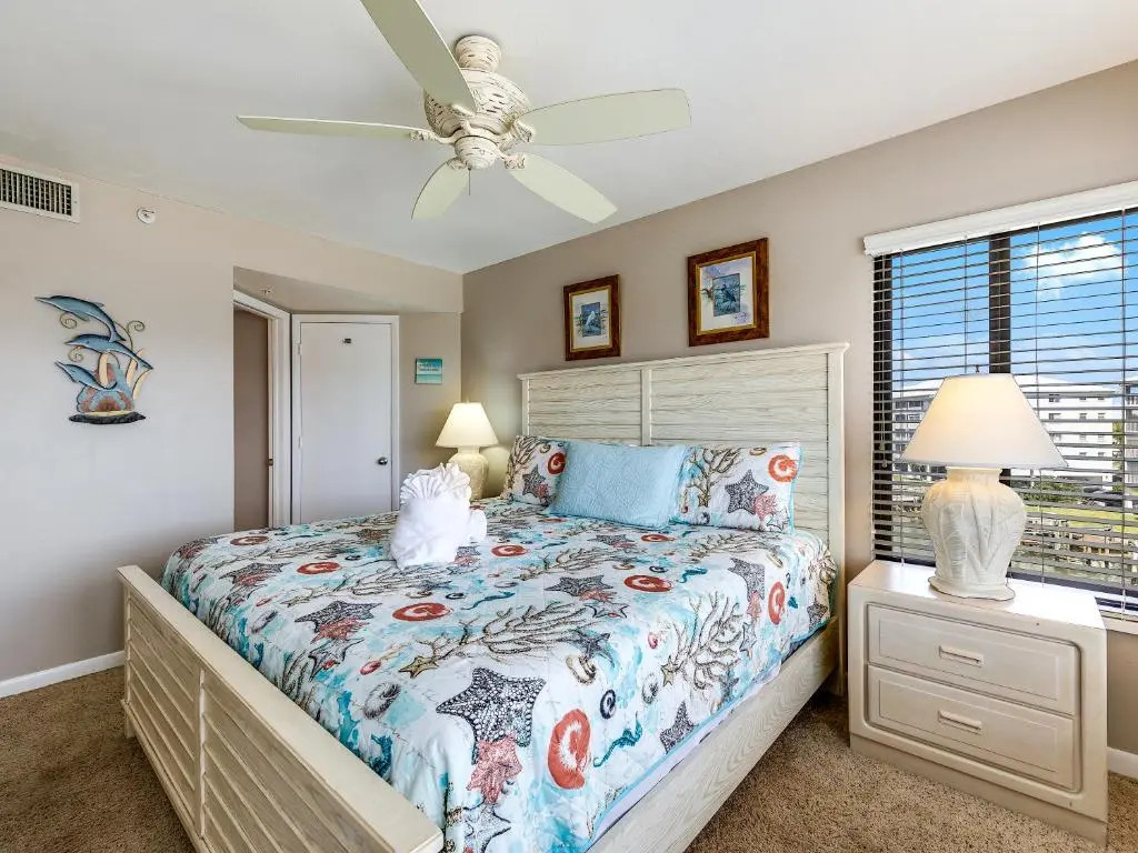 Santa Maria II 301, 3 Bedrooms, Pool Access, WiFi, Spa, Sleeps 6